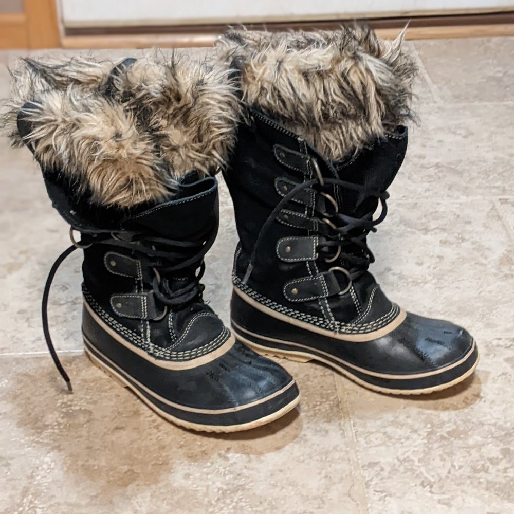 Sorel Joan of Arc Arctic Faux Fur Black Winter Boots Size 8
